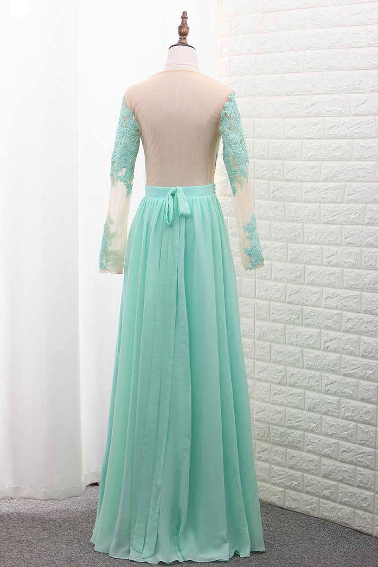 Scoop A Line Chiffon Long Sleeves Prom Dresses With Applique Floor Length