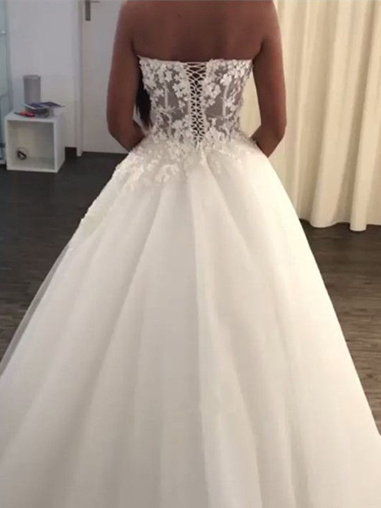 Elegant Sweetheart Strapless A Line With Lace Appliques Ball Gown Wedding Dresses