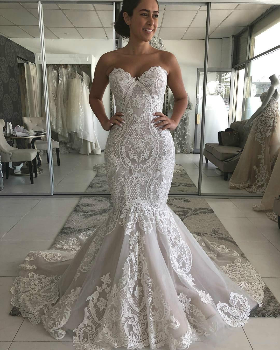 Sexy Mermaid Ivory Lace Appliques Backless Wedding Dresses Wedding Gowns W1011