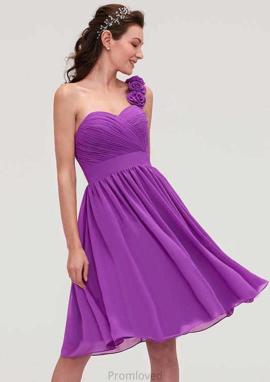 One-Shoulder Sleeveless Knee-Length Chiffon A-line/Princess Bridesmaid Dresseses With Pleated Flowers Kim DUP0025441