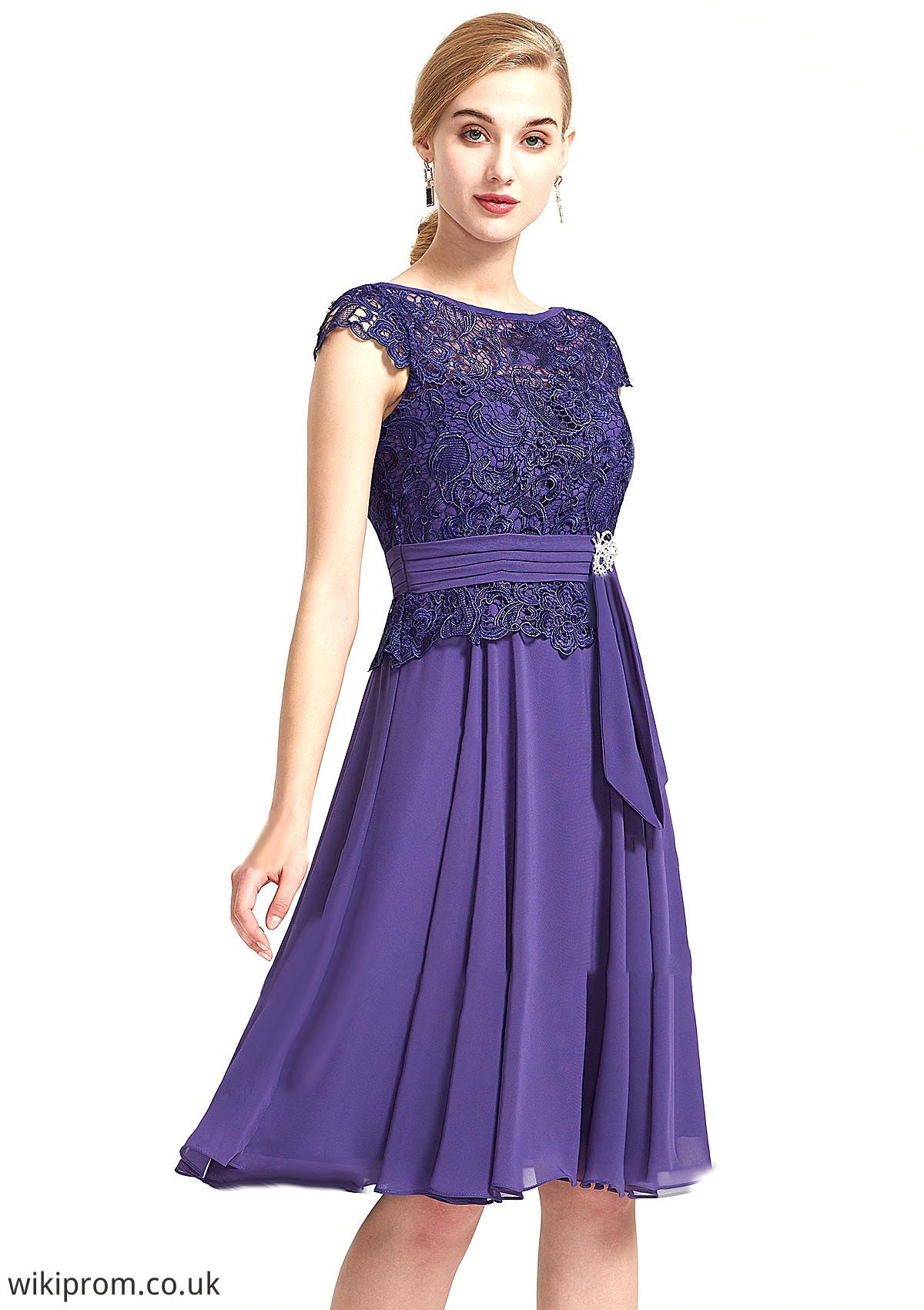 Sleeveless Bateau Knee-Length A-line/Princess Chiffon Bridesmaid Dresses With Rhinestone Appliqued Sashes Zaniyah SWKP0025496