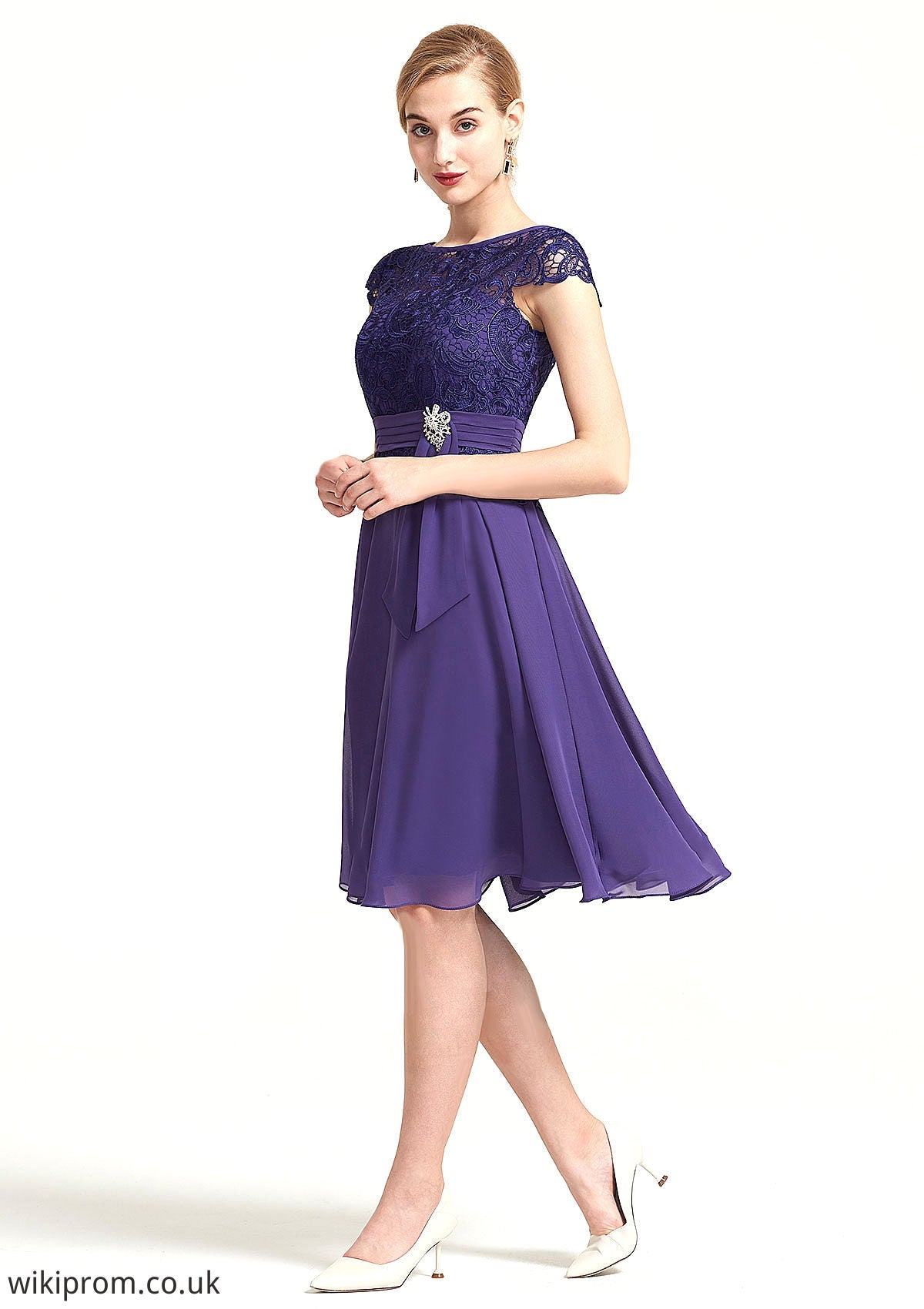 Sleeveless Bateau Knee-Length A-line/Princess Chiffon Bridesmaid Dresses With Rhinestone Appliqued Sashes Zaniyah SWKP0025496