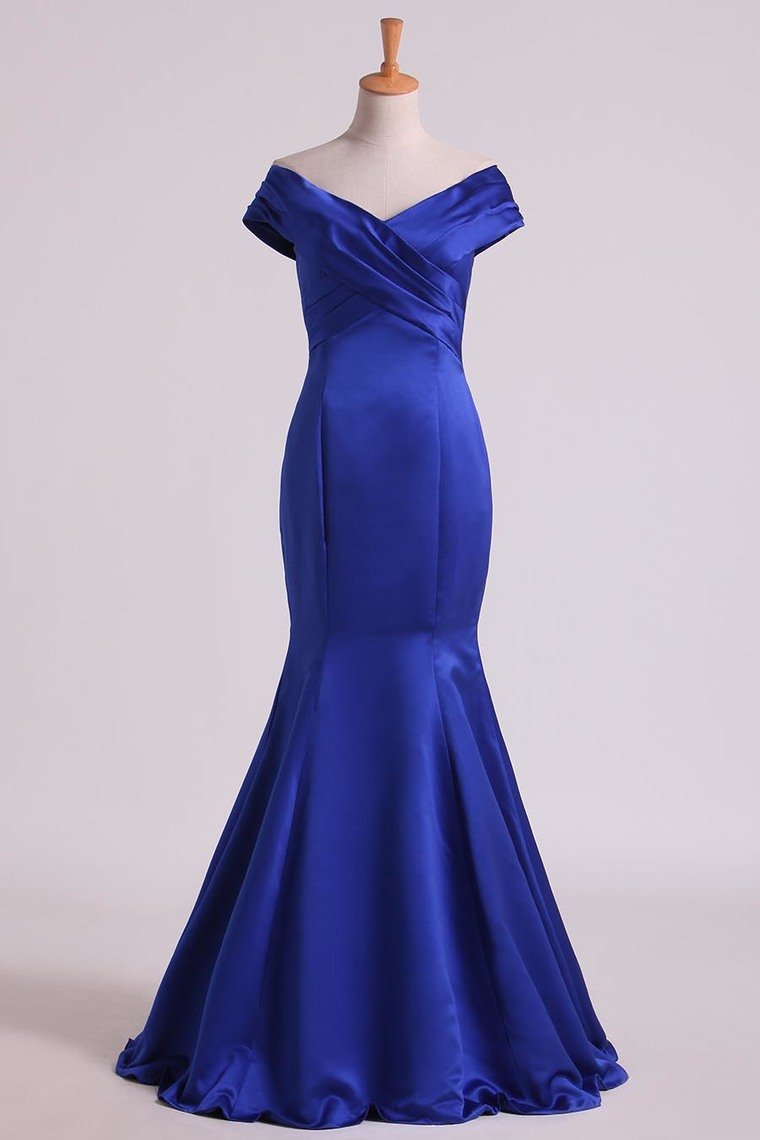 Prom Dresses Off The Shoulder Satin Mermaid Dark Royal Blue Sweep Train