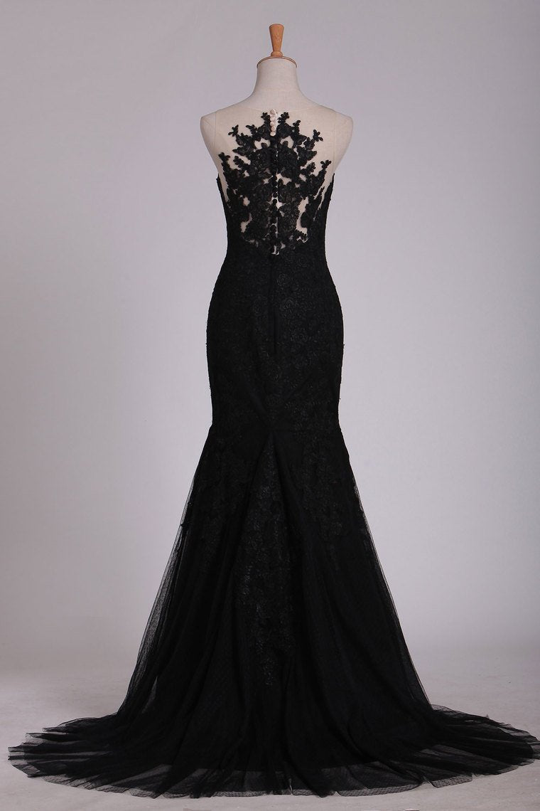 Black Evening Dresses Scoop Tulle With Applique Sweep Train Mermaid/Trumpet