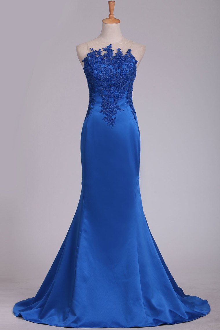 Mermaid Evening Dresses Scoop Satin With Applique Floor Length