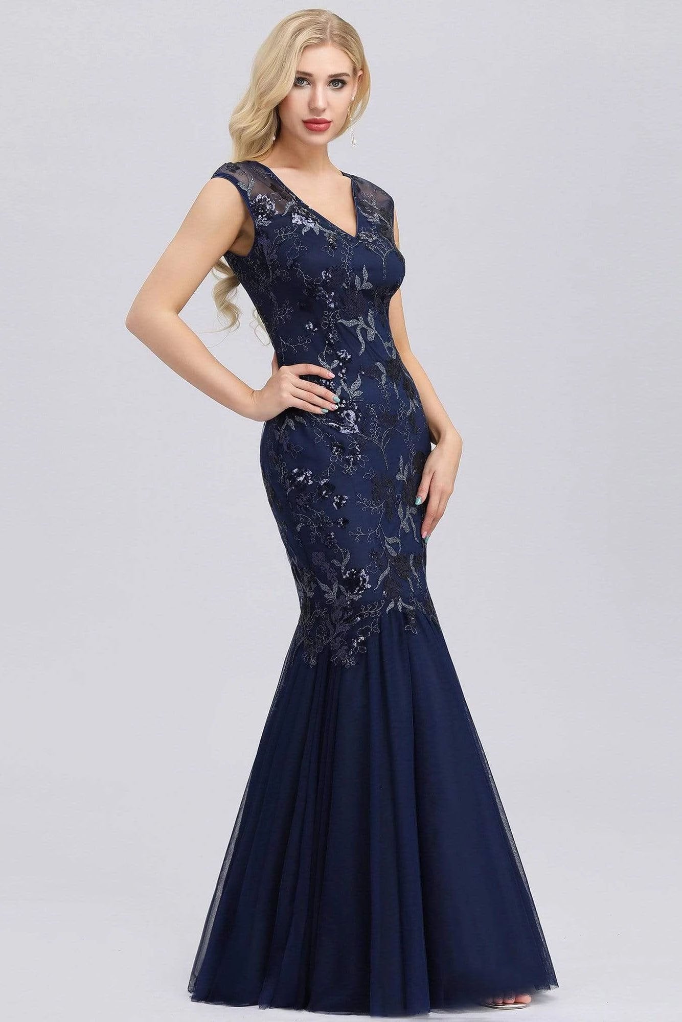 Elegant V-Neck Beaded Bodycon Mermaid Prom Dresses Straps Evening Gowns SWK15215