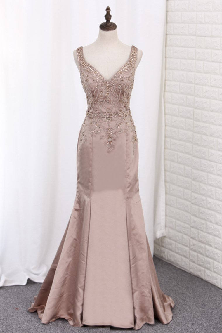 New Arrival Evening Dresses V Neck Satin With Beading Mermaid