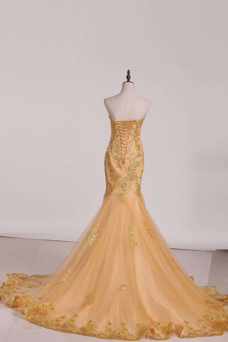 Tulle Sweetheart Mermaid/Trumpet With Gold Applique And Beads Evening Dresses