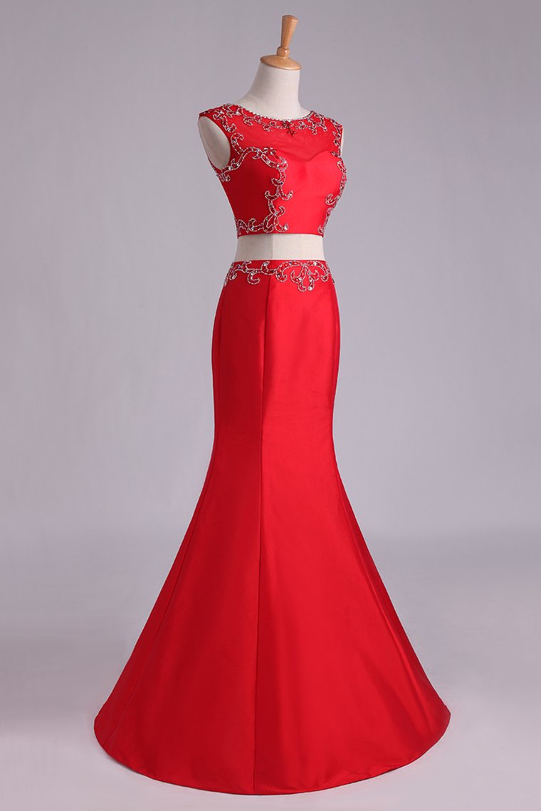 Prom Dresses Two Pieces Bateau Mermaid/Trumpet Beaded Floor-Length Tulle And Taffeta