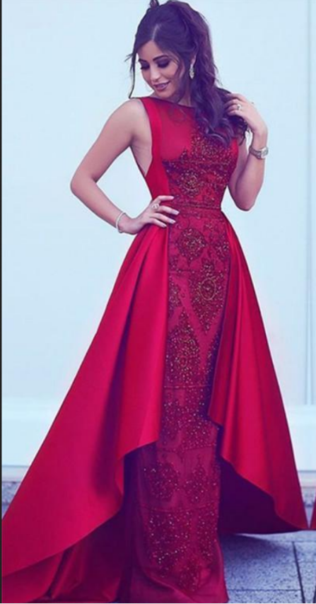 2024 Long New Style Red Scoop Sleeveless Mermaid Satin Beads Prom Dresses