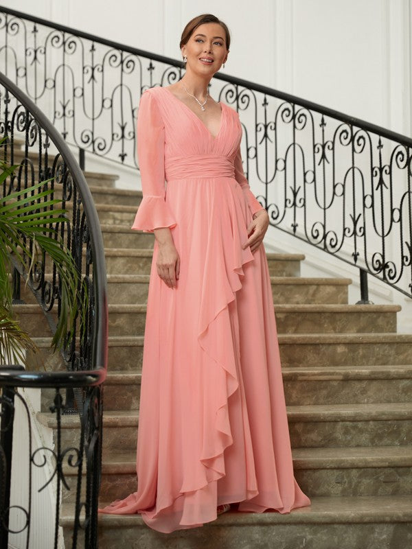 Paisley A-Line/Princess Chiffon Ruched V-neck Long Sleeves Sweep/Brush Train Mother of the Bride Dresses SWKP0020305